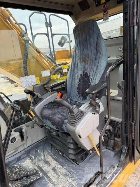 CAT 323 E Beltegraver