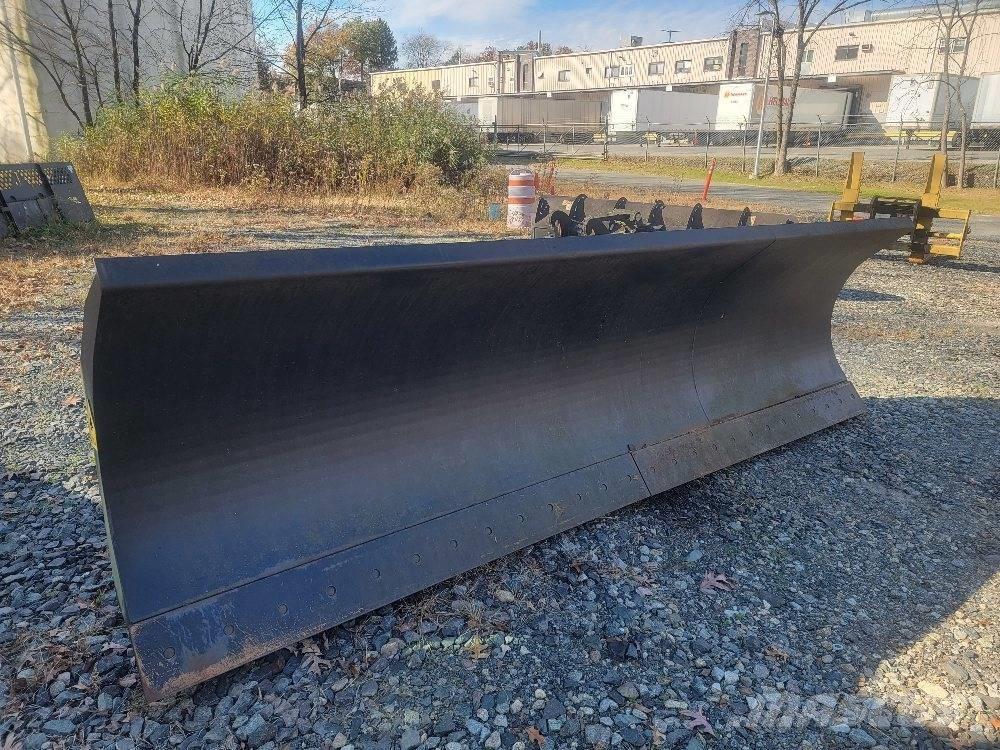 Balderson 13 FT IT28 Frontlaster ektrautstyr
