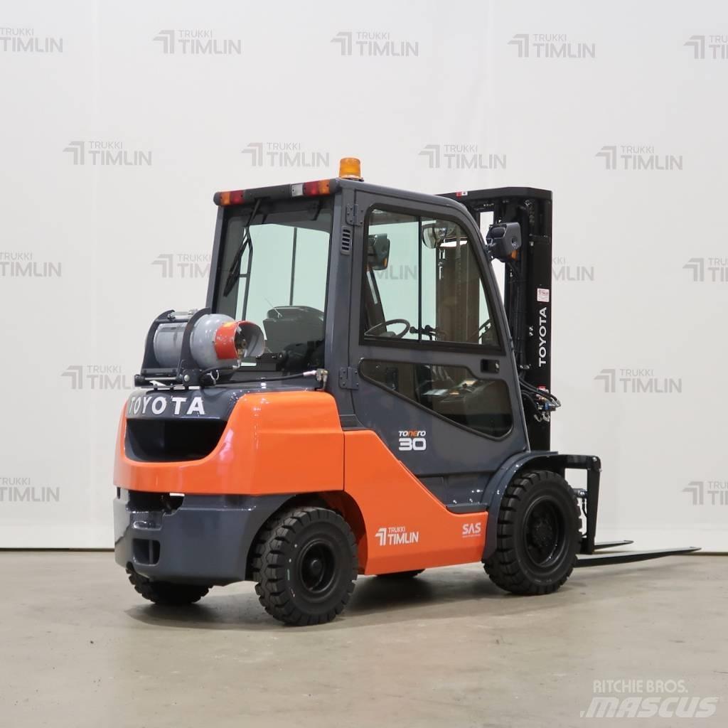Toyota 02-8FGF30 Propan trucker