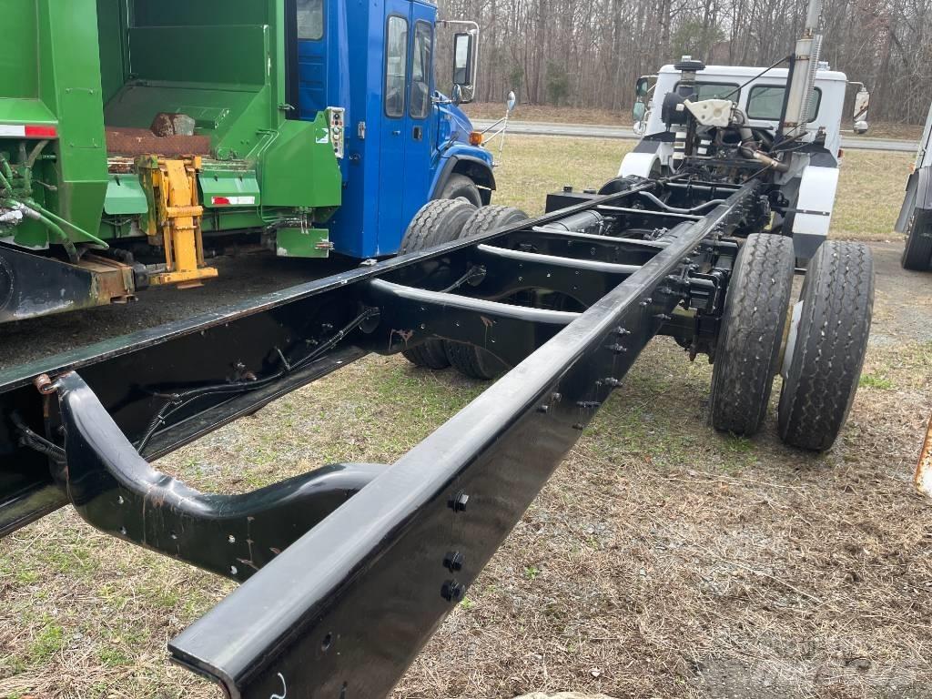 Autocar XPEDITOR Chassis