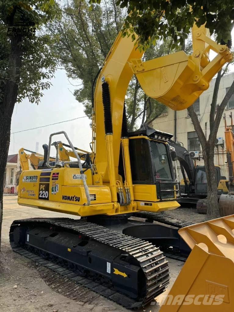 Komatsu PC 220 LC Beltegraver