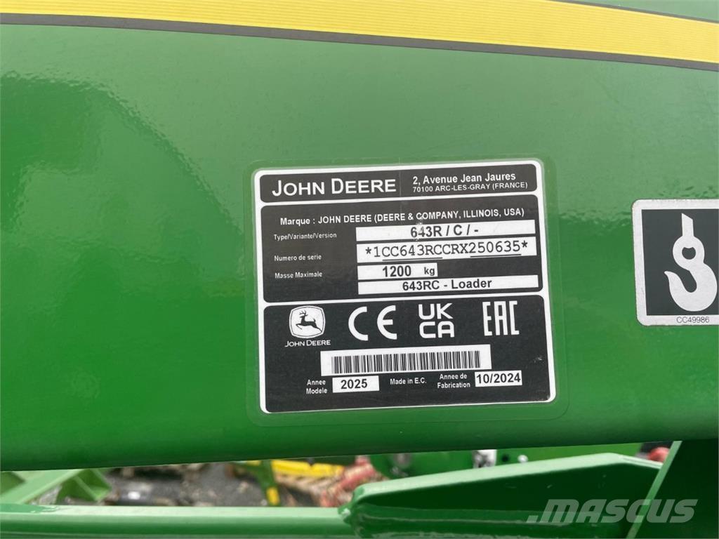 John Deere 643R Frontlastere og graveredskap
