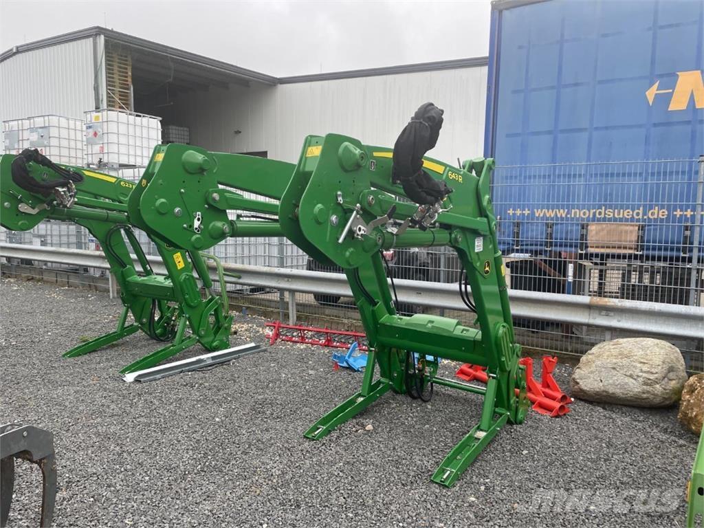 John Deere 643R Frontlastere og graveredskap