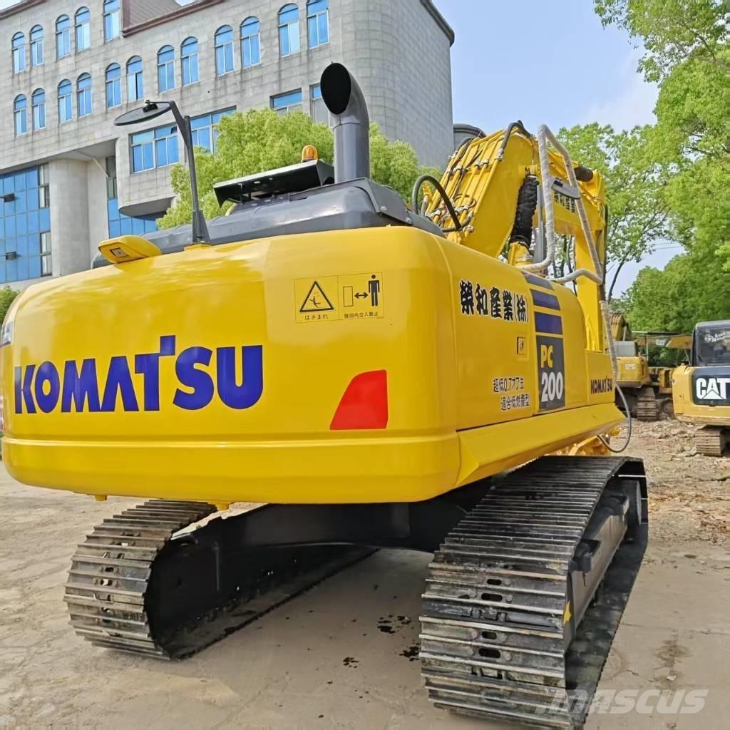 Komatsu PC 200-8 Beltegraver