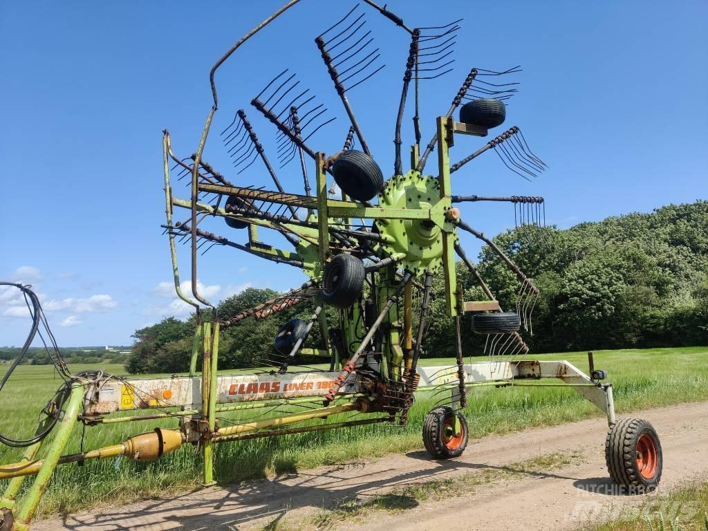 CLAAS 880 LIner Raker og høyvendere