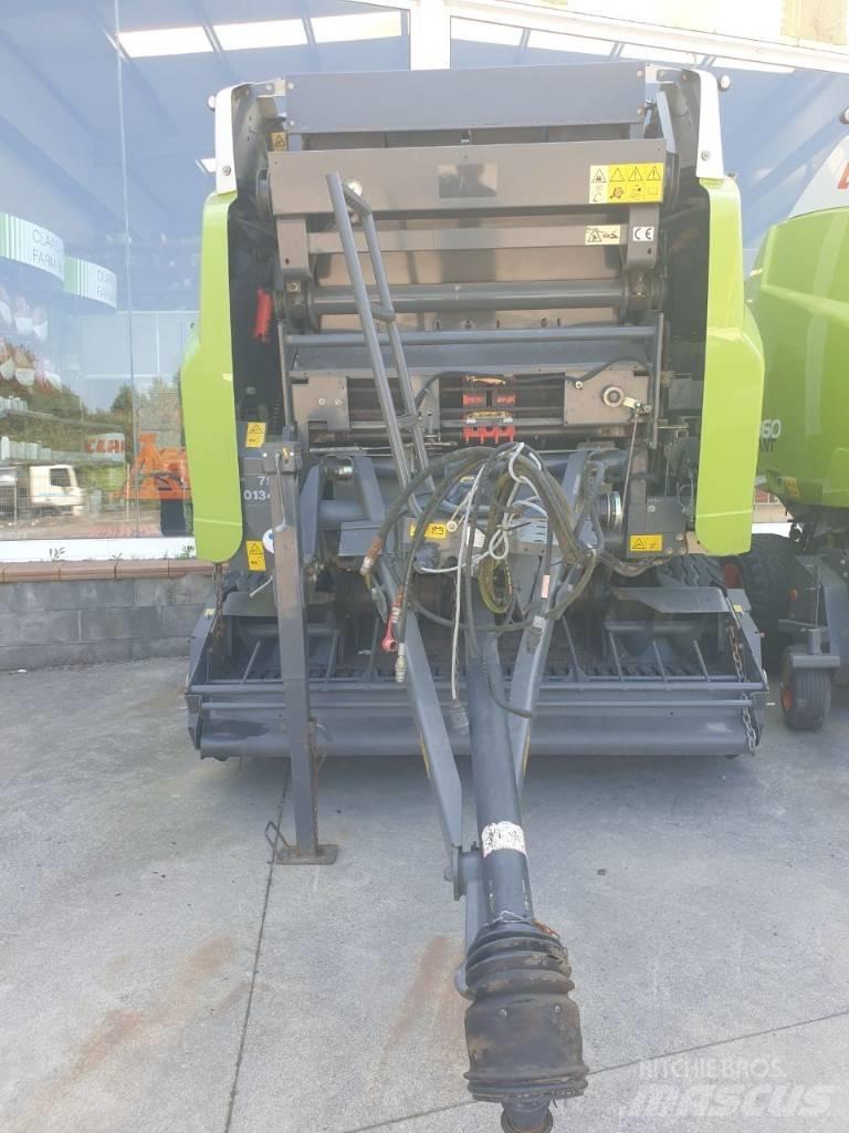 CLAAS Variant 360 Rundballepresser