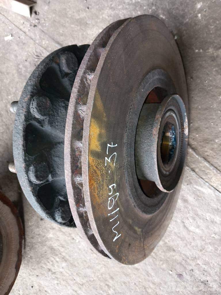 MAN TGM  81443010185 Aksler
