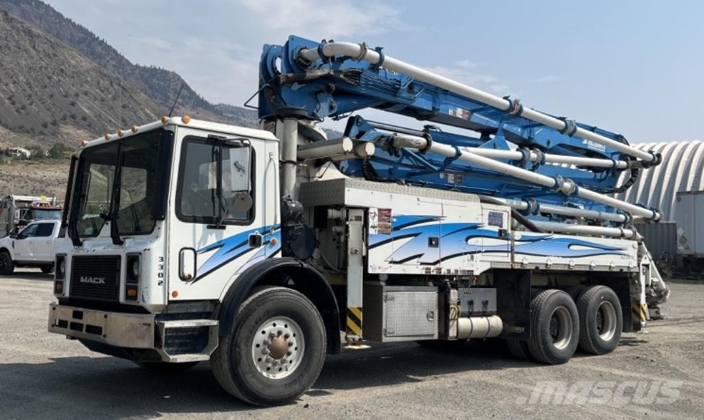 Alliance 33M (#1029) Betongpumpe biler