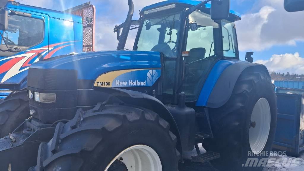 New Holland TM190 Traktorer