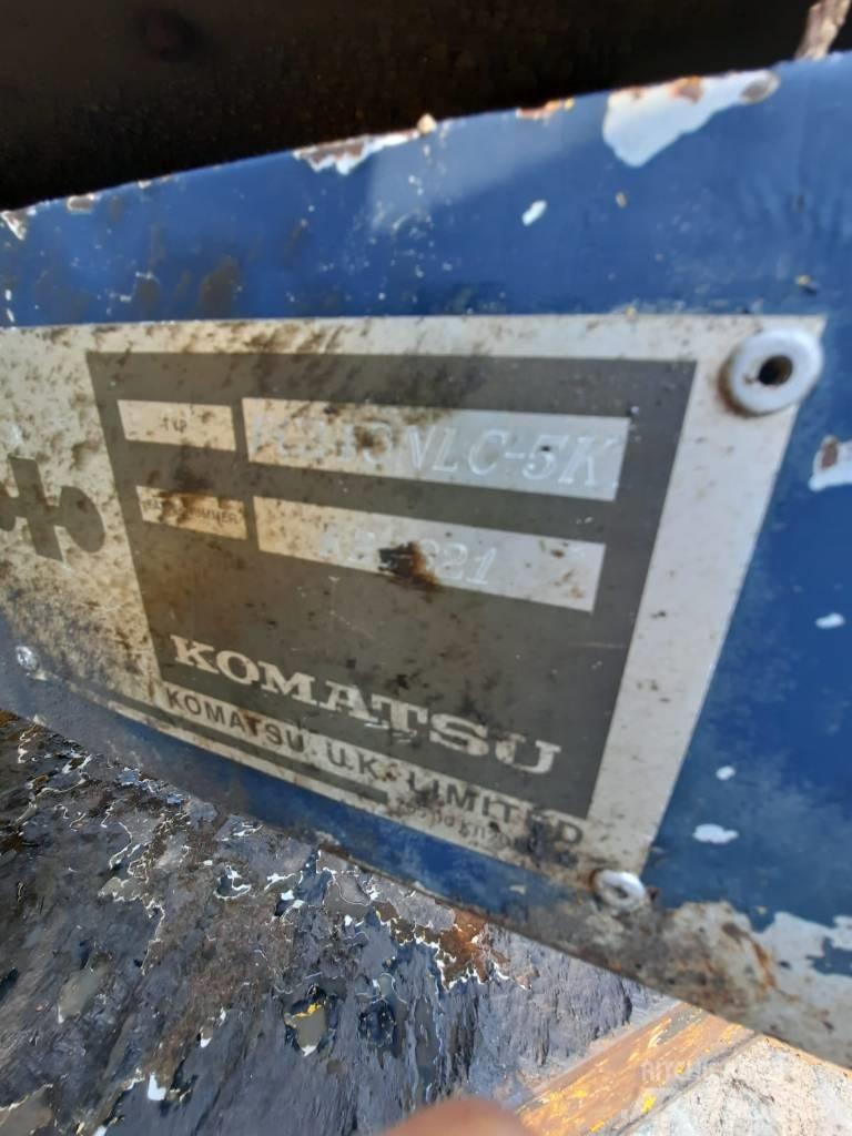 Komatsu PC240NLC-5K Beltegraver
