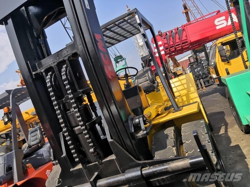 TCM 15 Ton Diesel Trucker