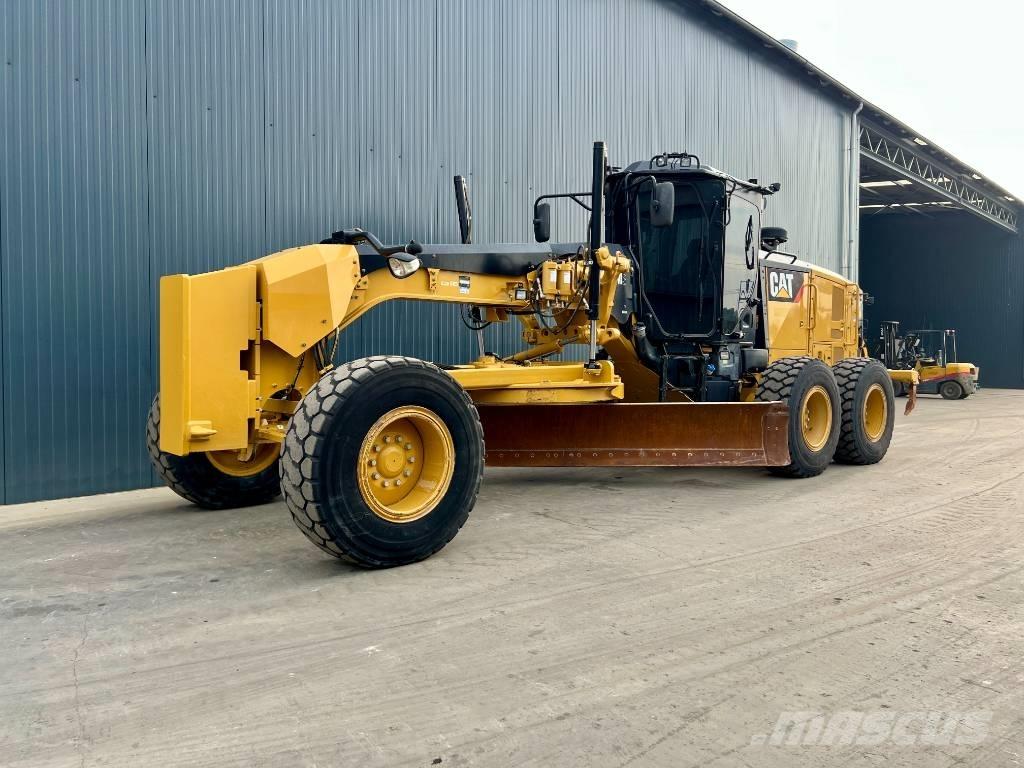 CAT 140M Veihøvler