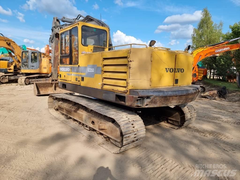 Volvo EC 200 Beltegraver