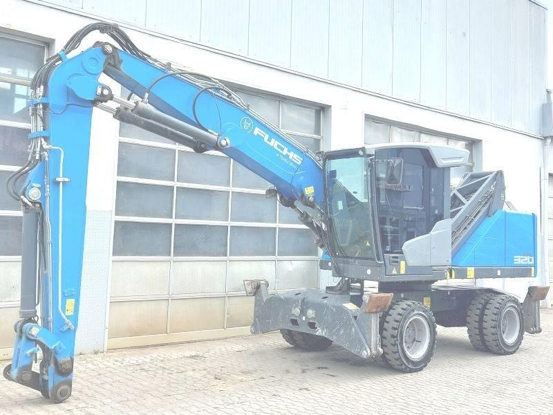 Fuchs MHL 320 F Gravemaskiner for avfallshåndtering