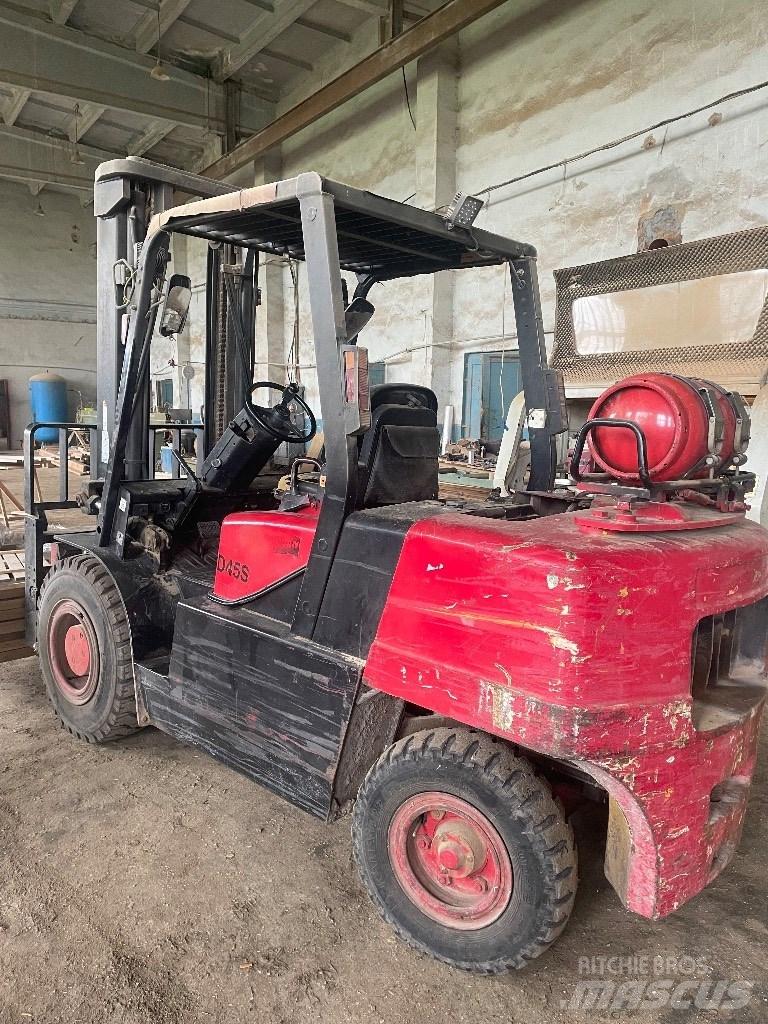 Doosan D 45 S-7 Truck - Annet