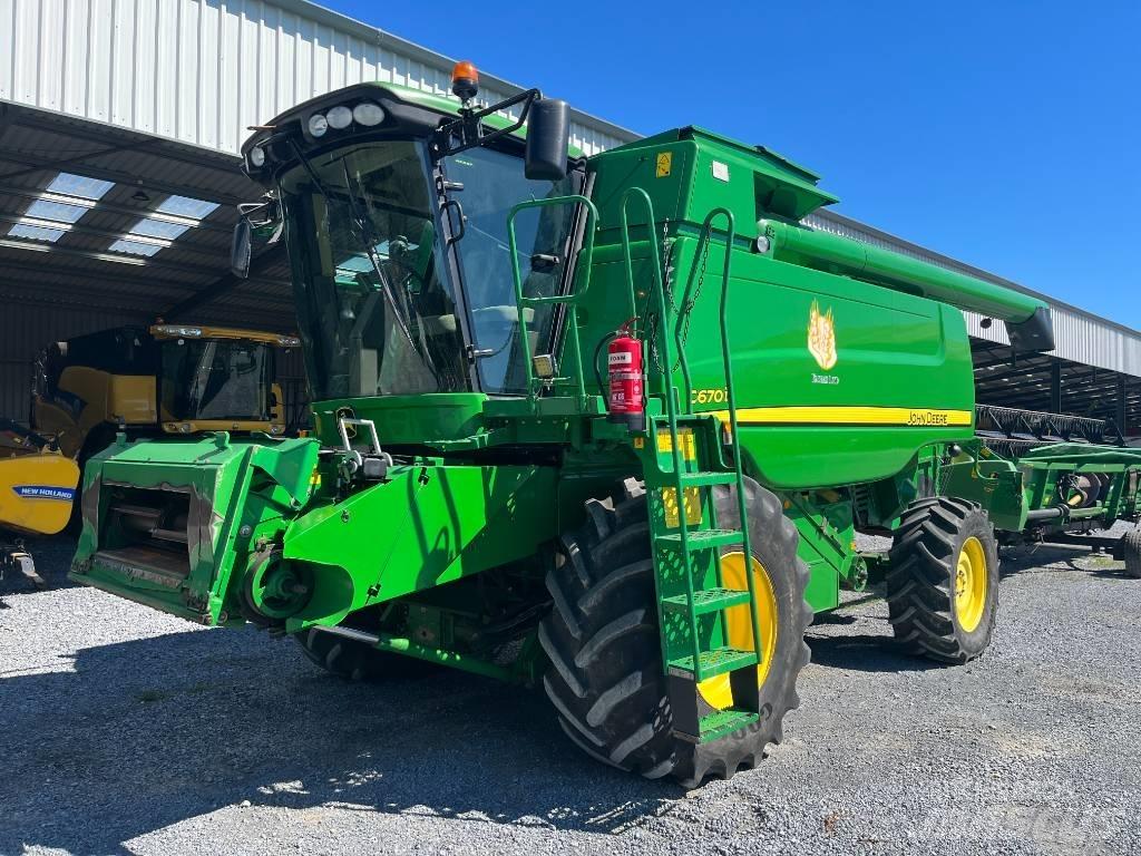 John Deere C 670 I Skurtreskere