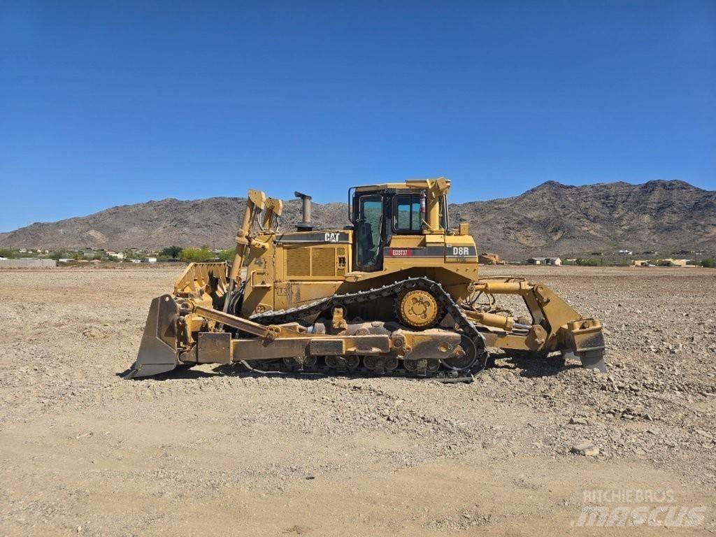 CAT D 8 R II Veihøvler