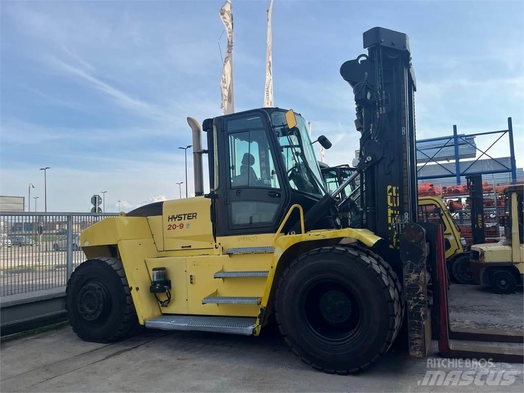 Hyster H20XM-9 Diesel Trucker