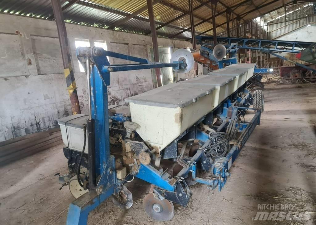 Kinze 3000 Sette- og Plantemaskiner