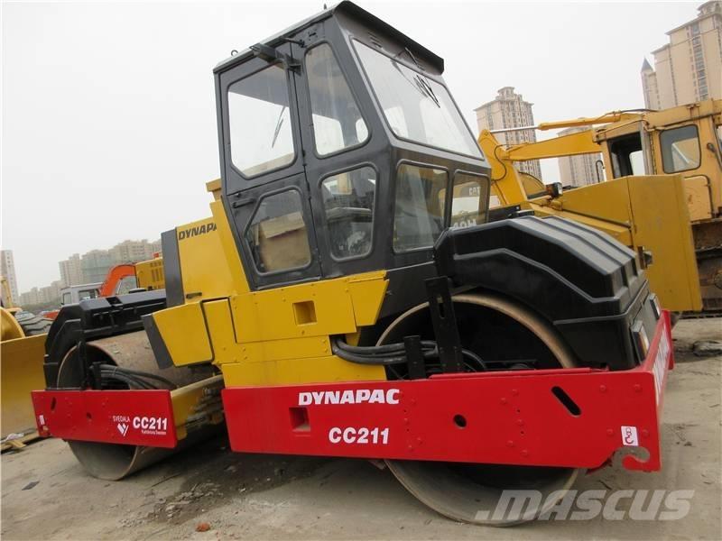 Dynapac CC 211 Tandem Valser