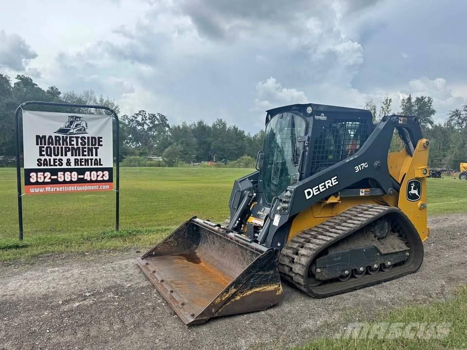 John Deere 317 Kompaktlastere