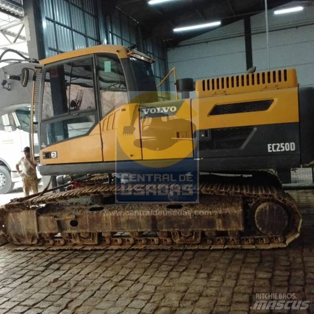 Volvo EC 250 D L Beltegraver