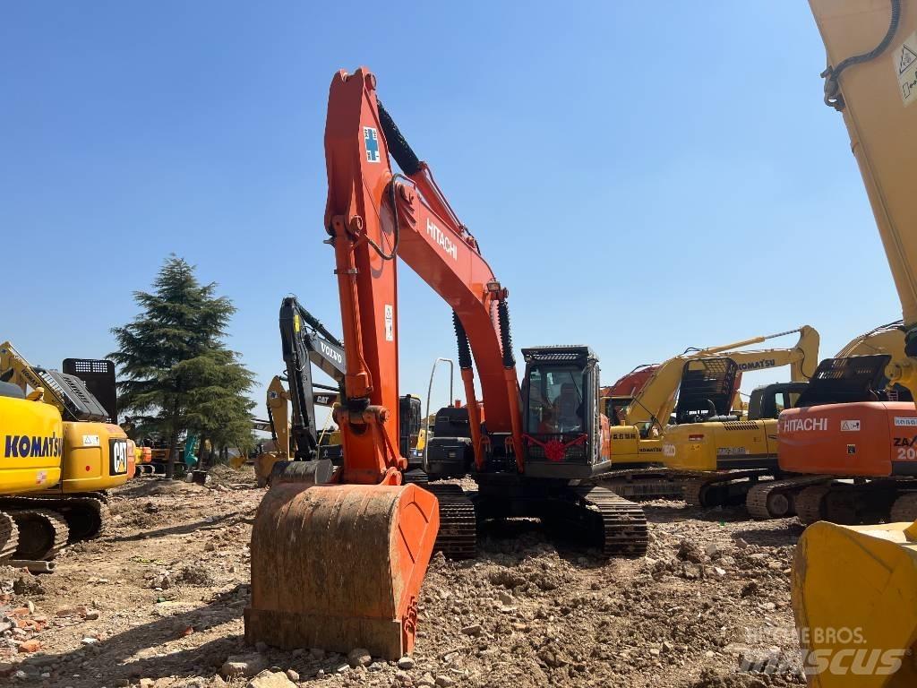 Hitachi ZX 240-3 Beltegraver