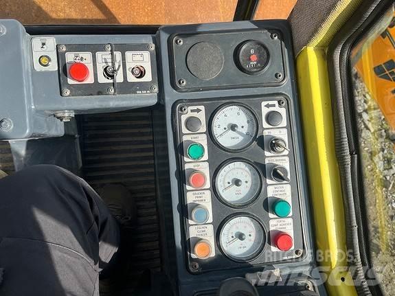 Bomag BW211 D-3 Asfaltutleggere