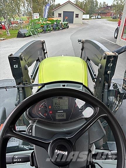 CLAAS Arion 640 Traktorer
