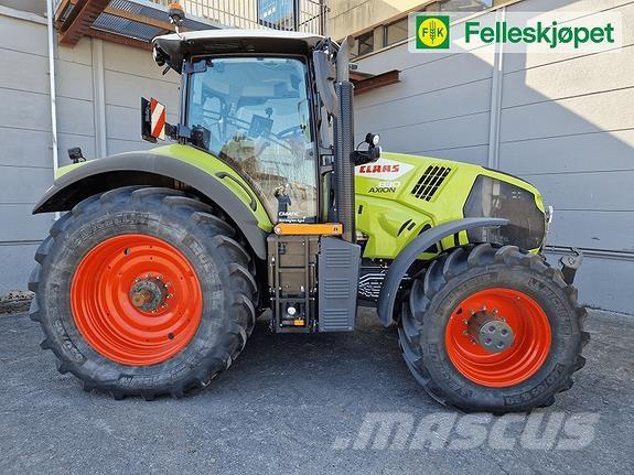 CLAAS AXION 830 Traktorer