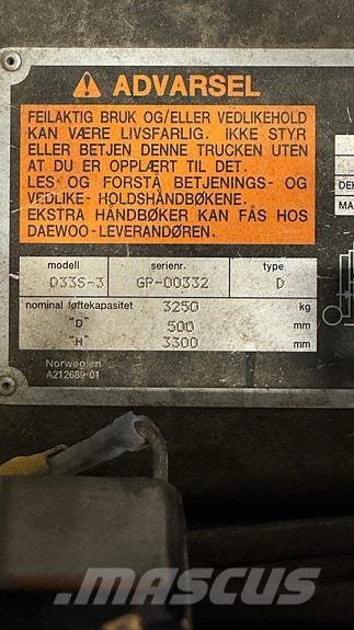 Daewoo D33S-3 Diesel Trucker