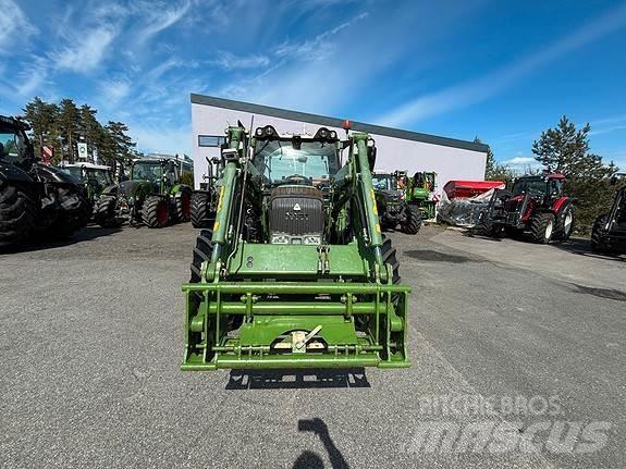 Fendt 211 Traktorer