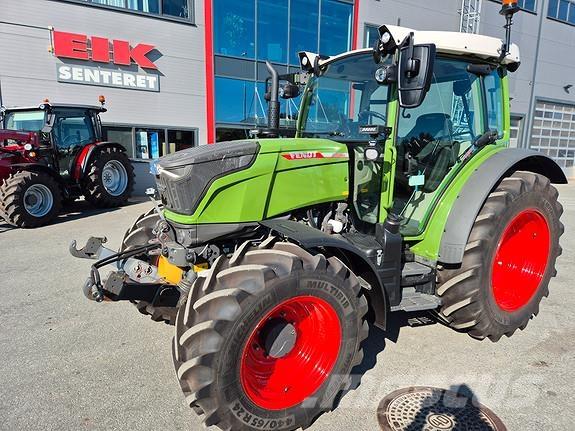 Fendt 211 Traktorer