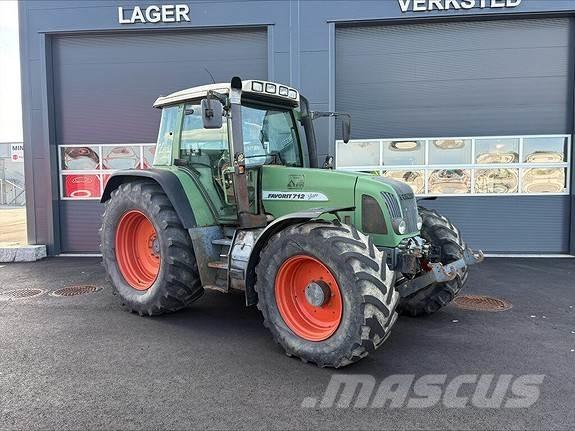 Fendt 712 Favorit Traktorer