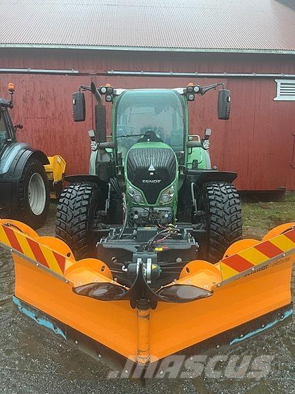 Fendt 724 Traktorer