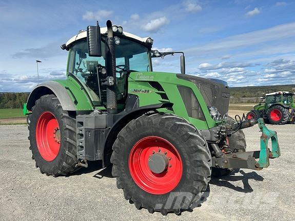 Fendt 828 Vario Traktorer