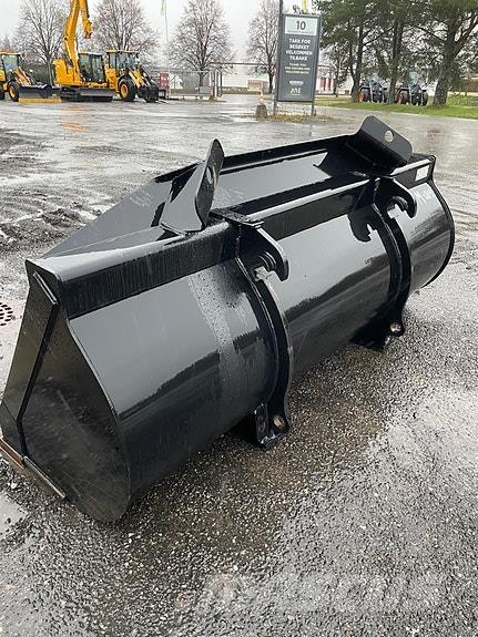 JCB med BM Dekk, hjul og felger