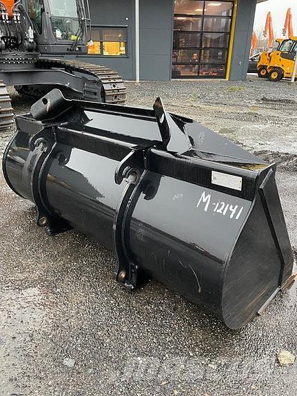 JCB med BM Dekk, hjul og felger