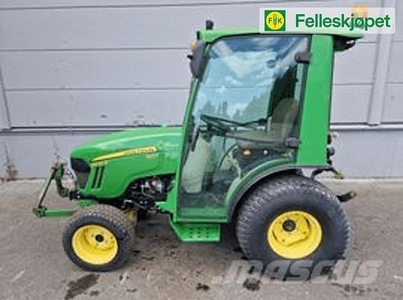John Deere 2032R Traktorer