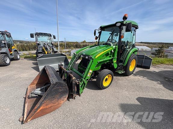 John Deere 3720 Traktorer