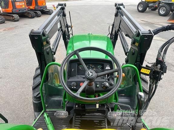 John Deere 5055E Traktorer