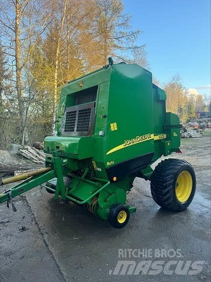 John Deere 582 Rundballepresser