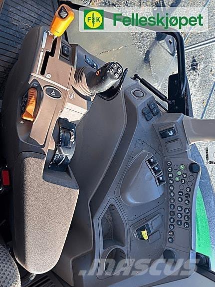 John Deere 6120M Traktorer