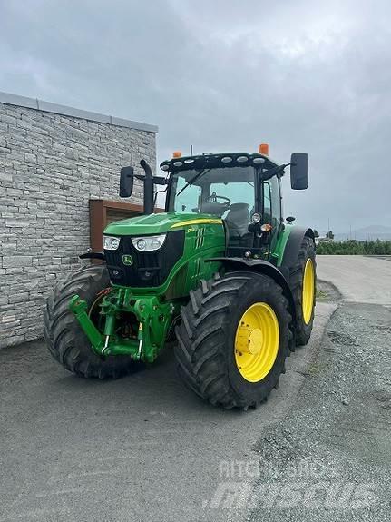 John Deere 6155R Traktorer