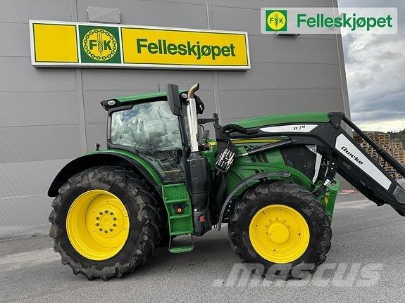 John Deere 6215R Traktorer