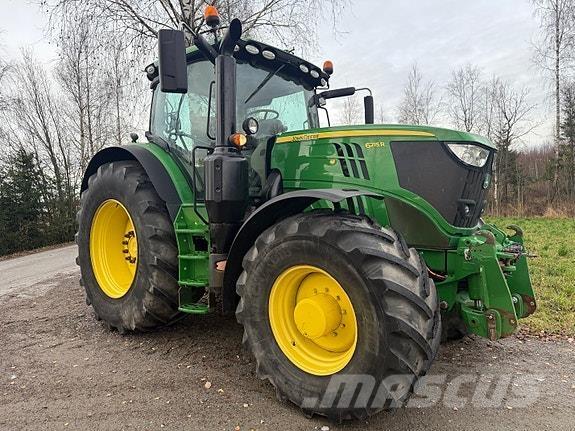 John Deere 6215R Traktorer