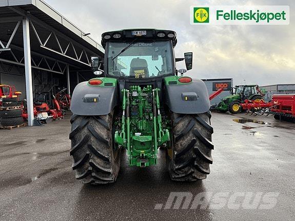 John Deere 6R 215 Traktorer
