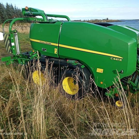 John Deere C441R Rundballepresser
