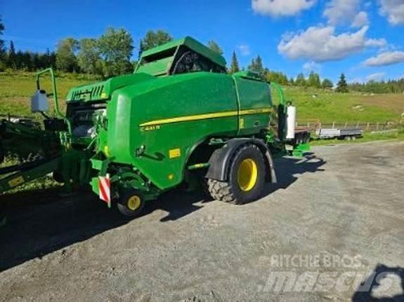 John Deere C441R Rundballepresser