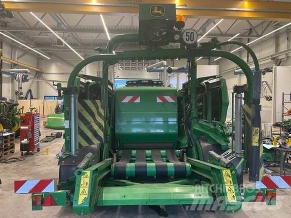 John Deere C441R Rundballepresser